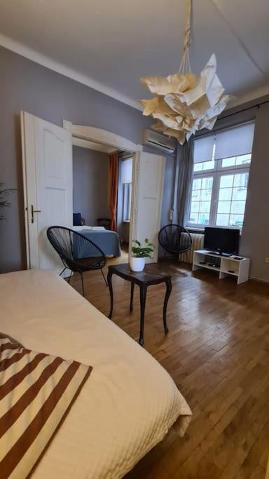 Your Royal 2 Bedroom City Center Stay Belgrad Exteriör bild